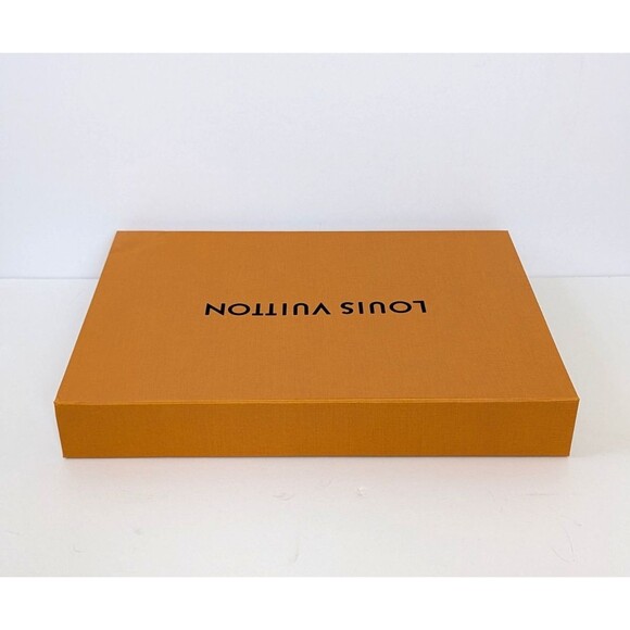 Louis Vuitton Magnetic Empty Large Box 16 x 11.5 x 2 - Picture 4 of 13